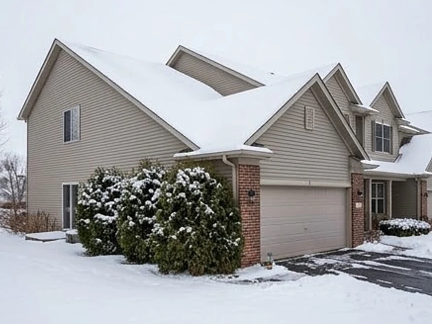 Townhome end unit, winter: home inspection in Cleveland, MN